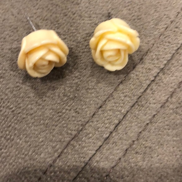 Any piece for 🌟 FREE 🌟with any purchase! - Picture 5 of 6